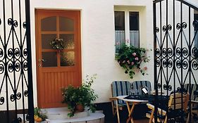 Ferienwohnungen Sonnenblumenhaus